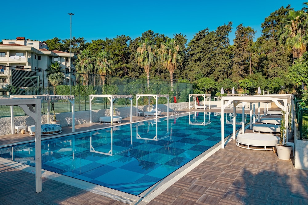 Utopia Resort & Residence 30/57