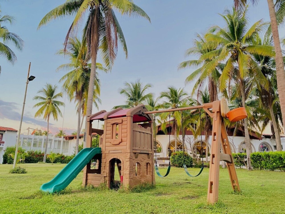 Hotel Tesoro Beach 24/50