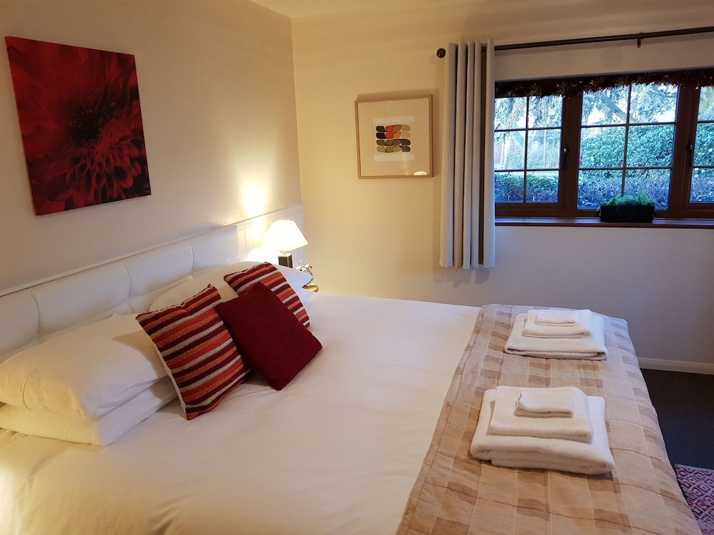 Holiday Cottages At Hawthorn Farm 10/50