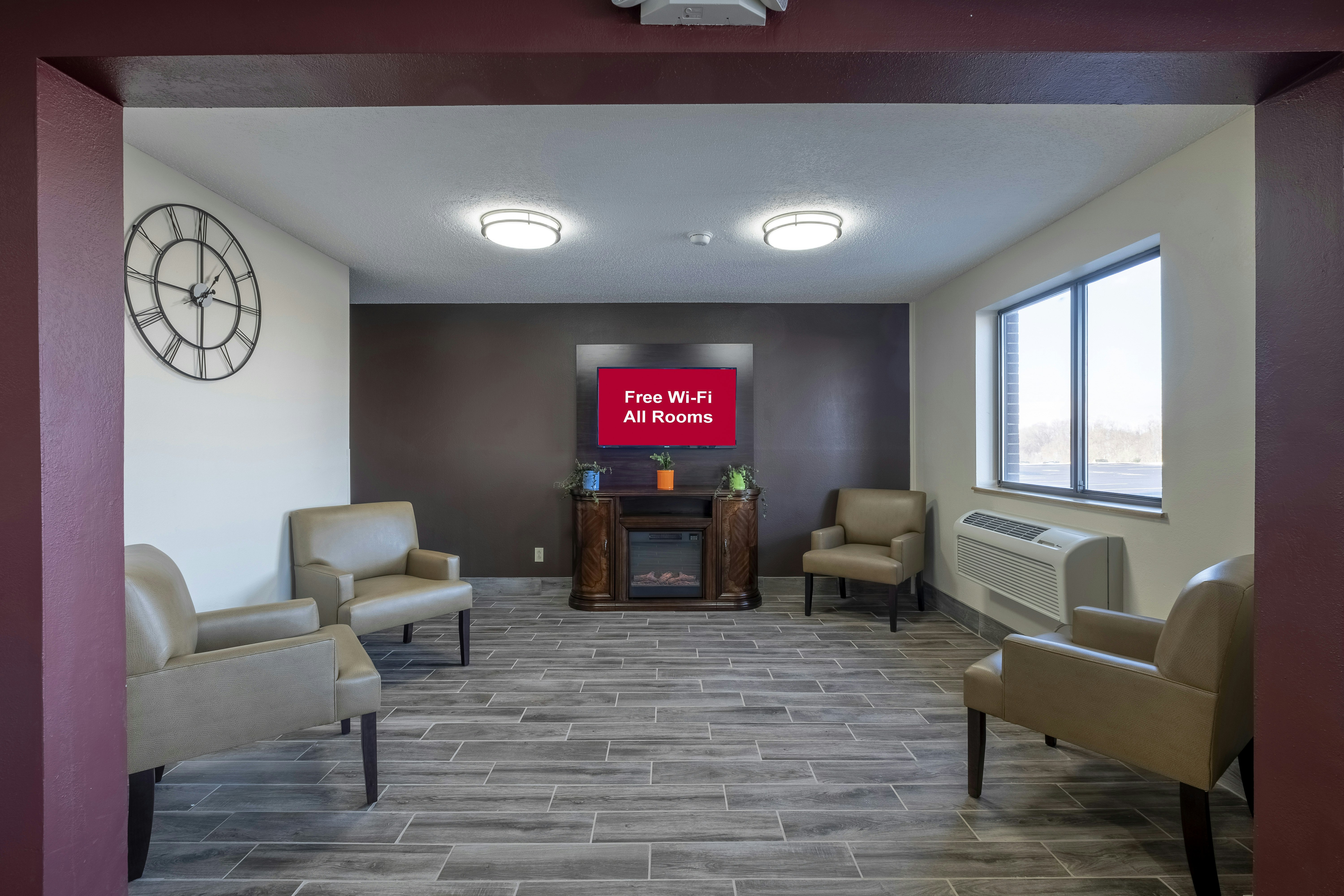 Red Roof Inn Greensburg 16/23