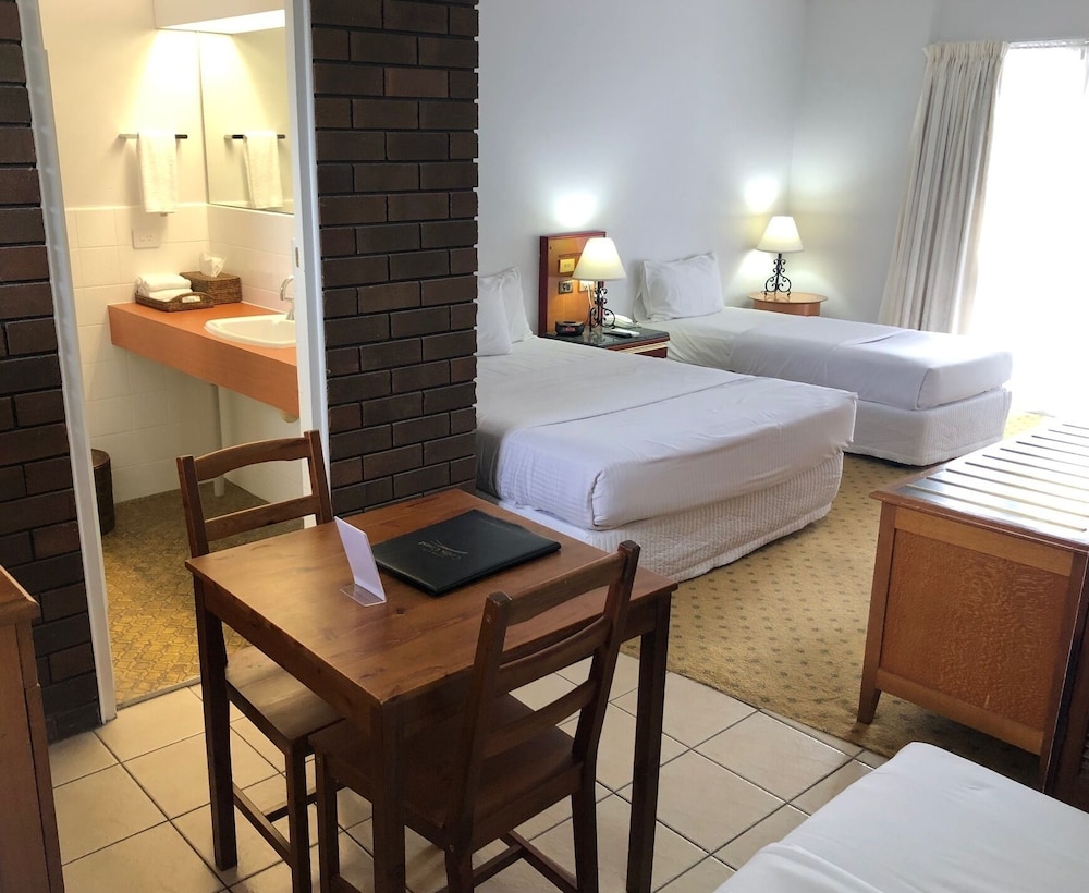 Matador Motor Inn 38/80