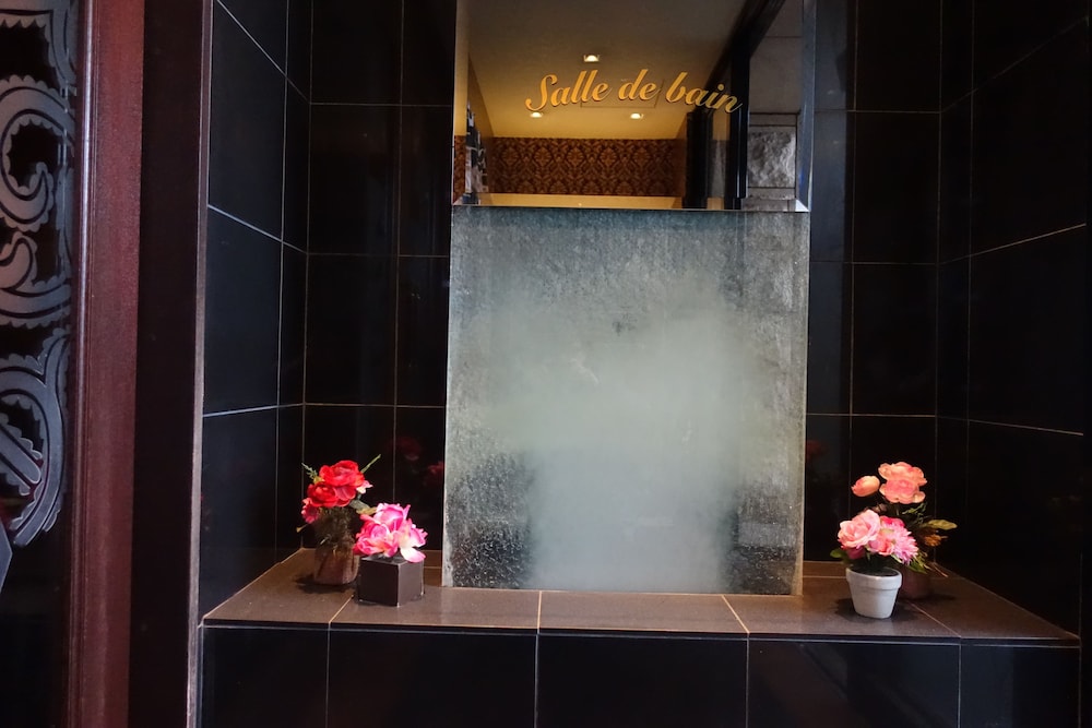 Hotel Salle De Bain - Adults Only 2/50