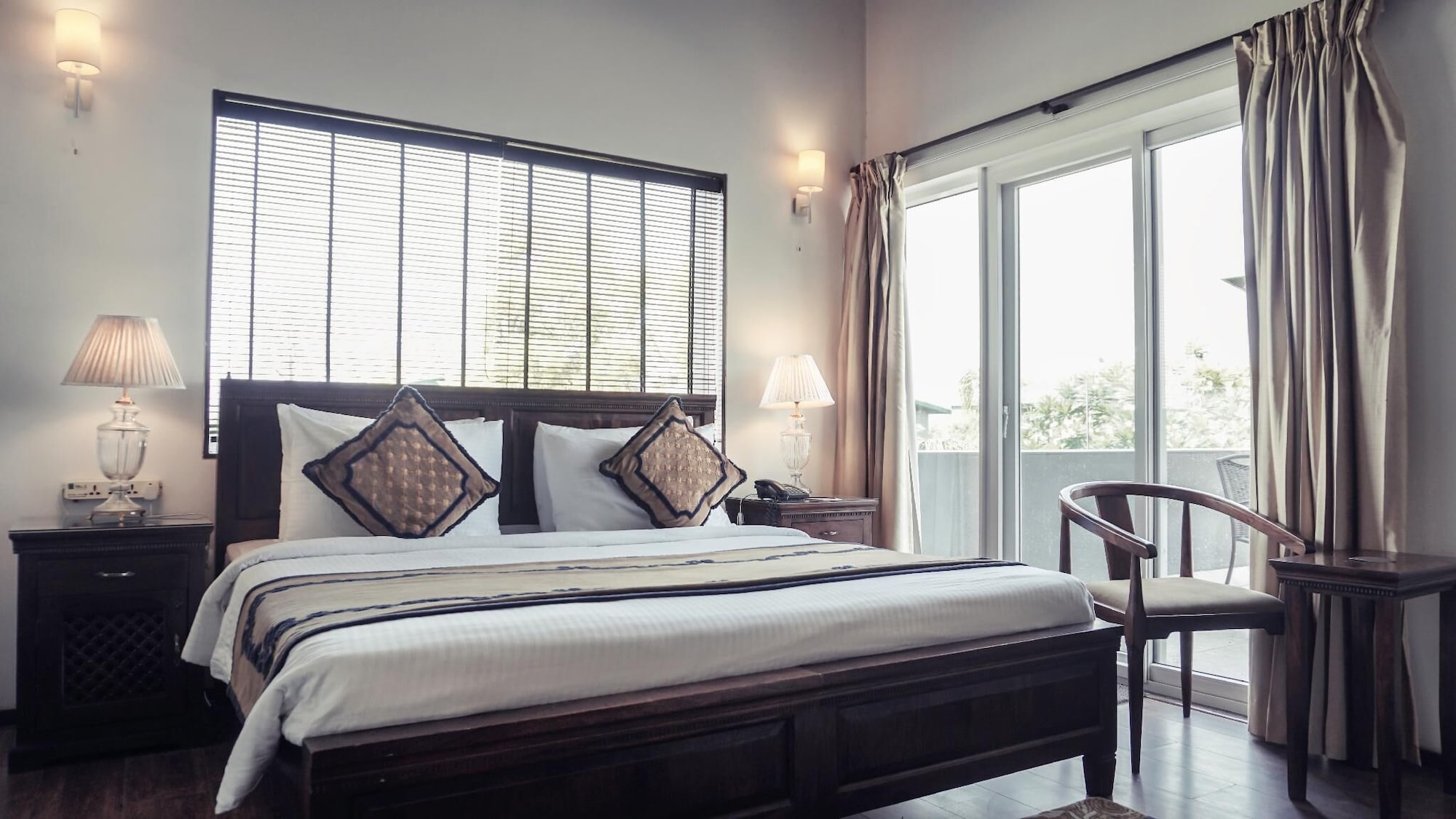 3 BEDROOMS, PREMIUM, VILLA