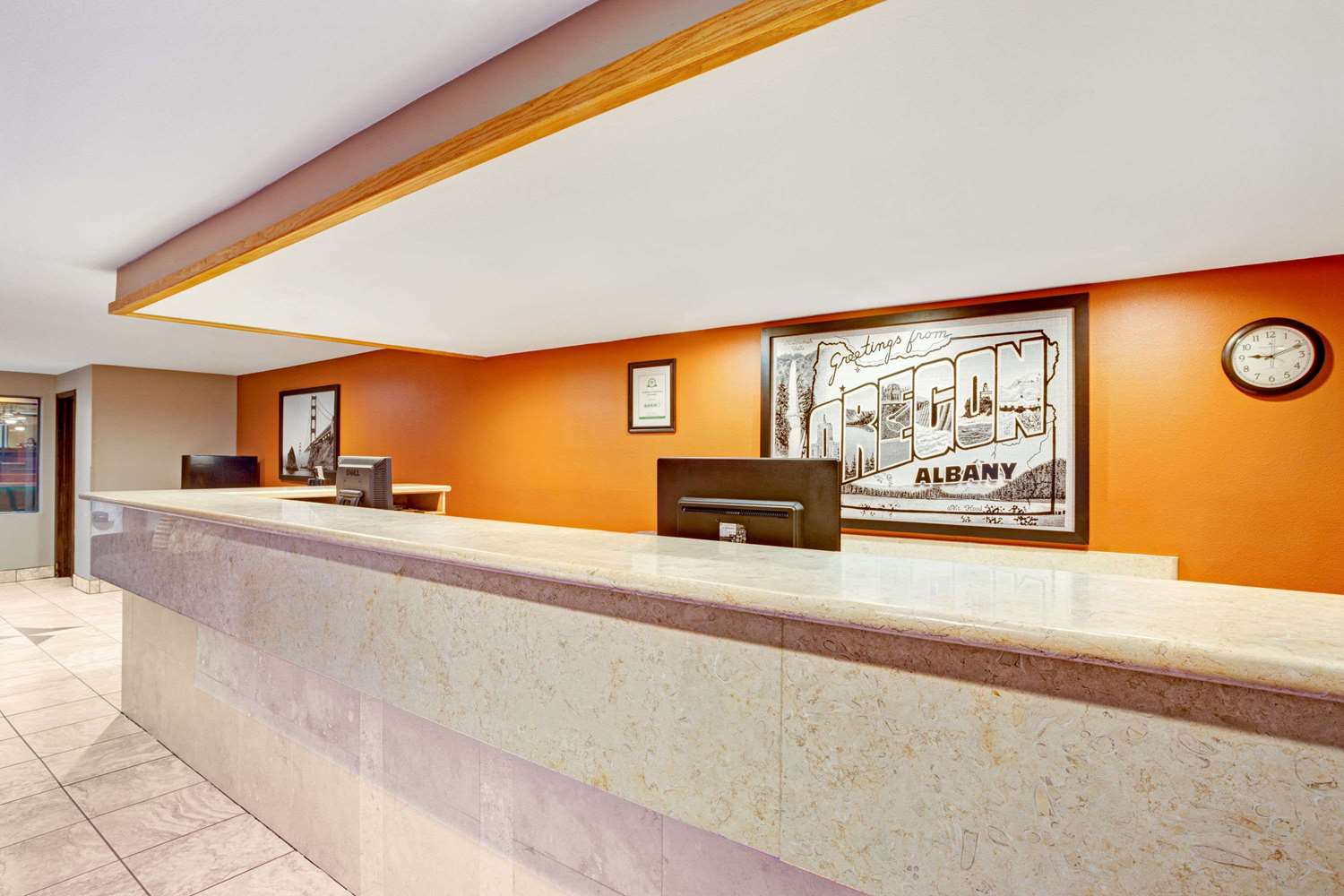 Super 8 By Wyndham Albany 5/19