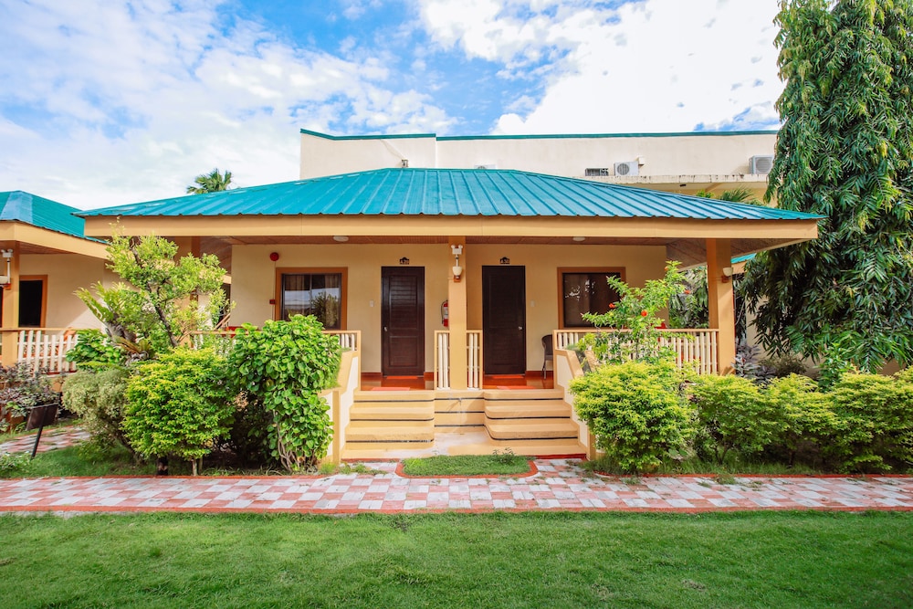 Paradise Garden Resort Hotel and Convention Center in BORACAY