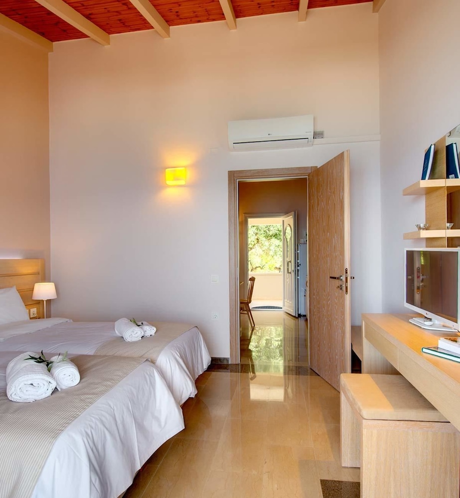 Krouzeri Beach Apartments 5/46