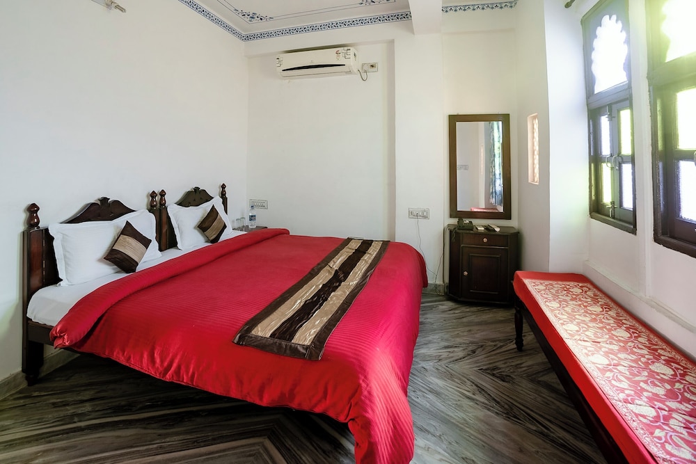 Janak Niwas 8/16