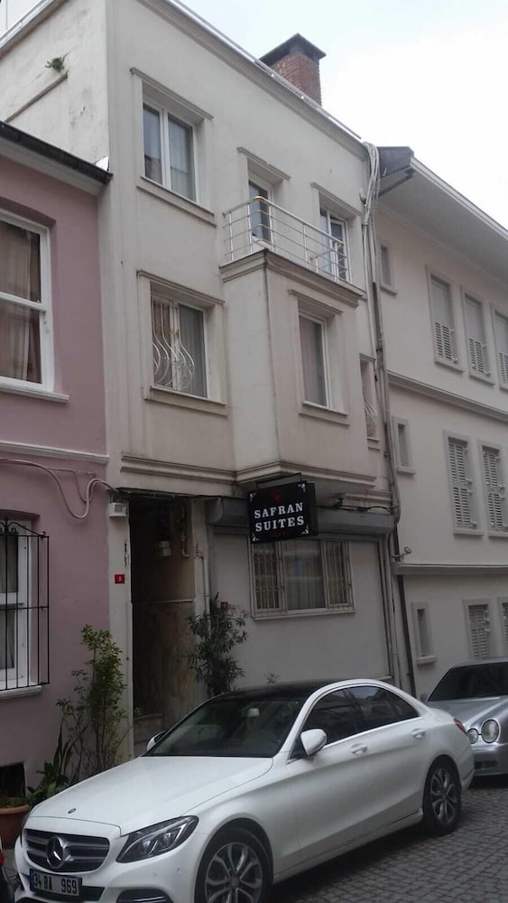 Safran Suites Apart 39/50