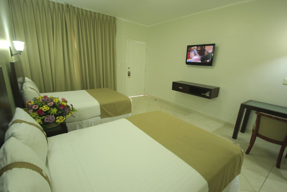 Hotel Casa Blanca 31/50