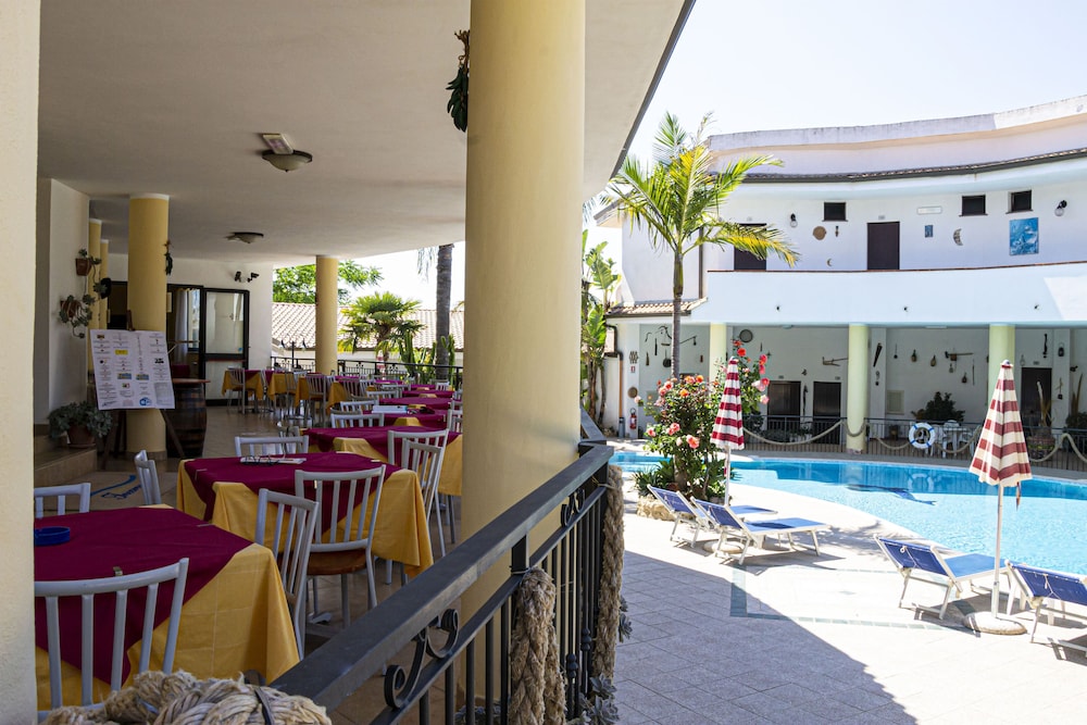 Hotel L’Ancora 46/68