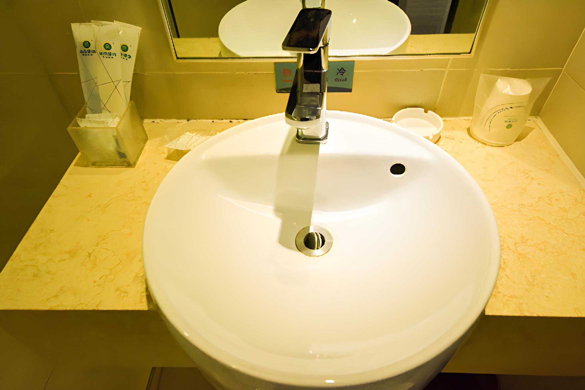 City Comfort Inn (Hezhou Guposhan Avenue) 47/48