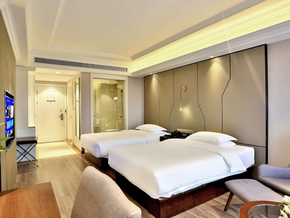 Mercure Hangzhou Linping 27/67