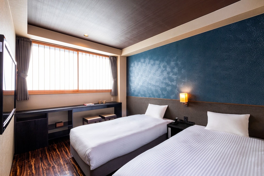SUPERIOR, TWIN BEDS