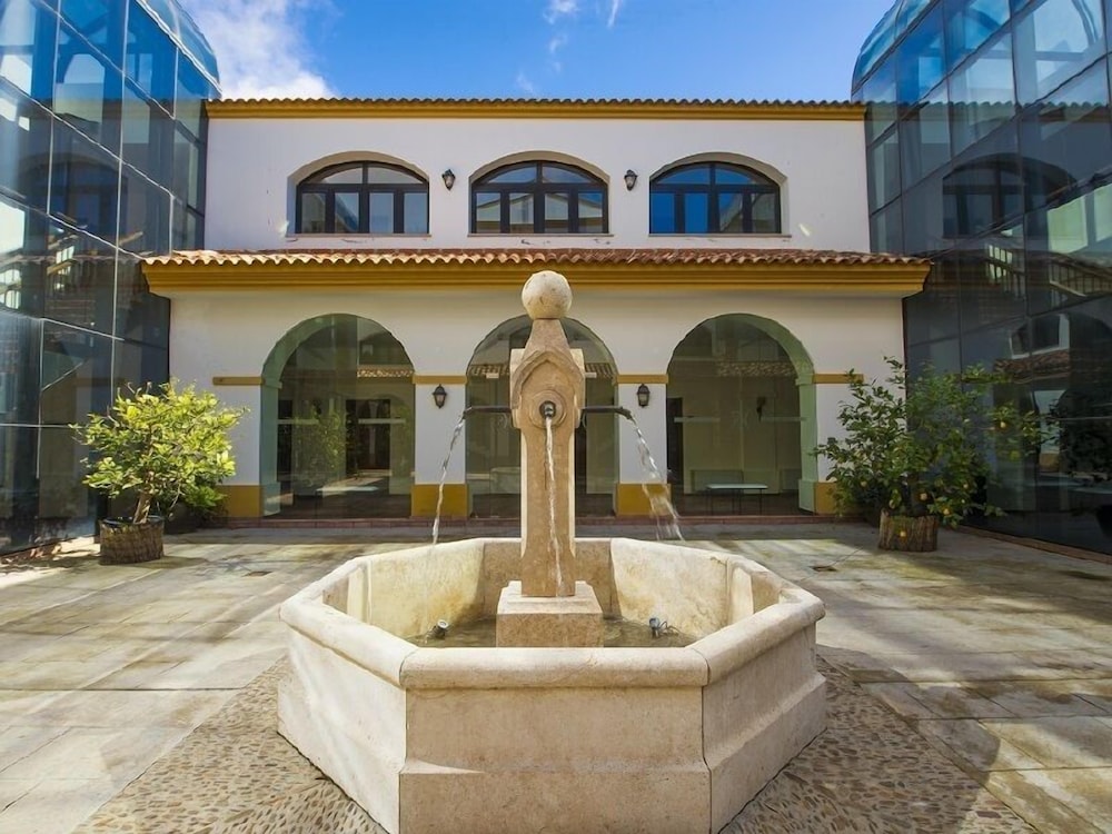 Hotel Cortijo Santa Cruz 15/20
