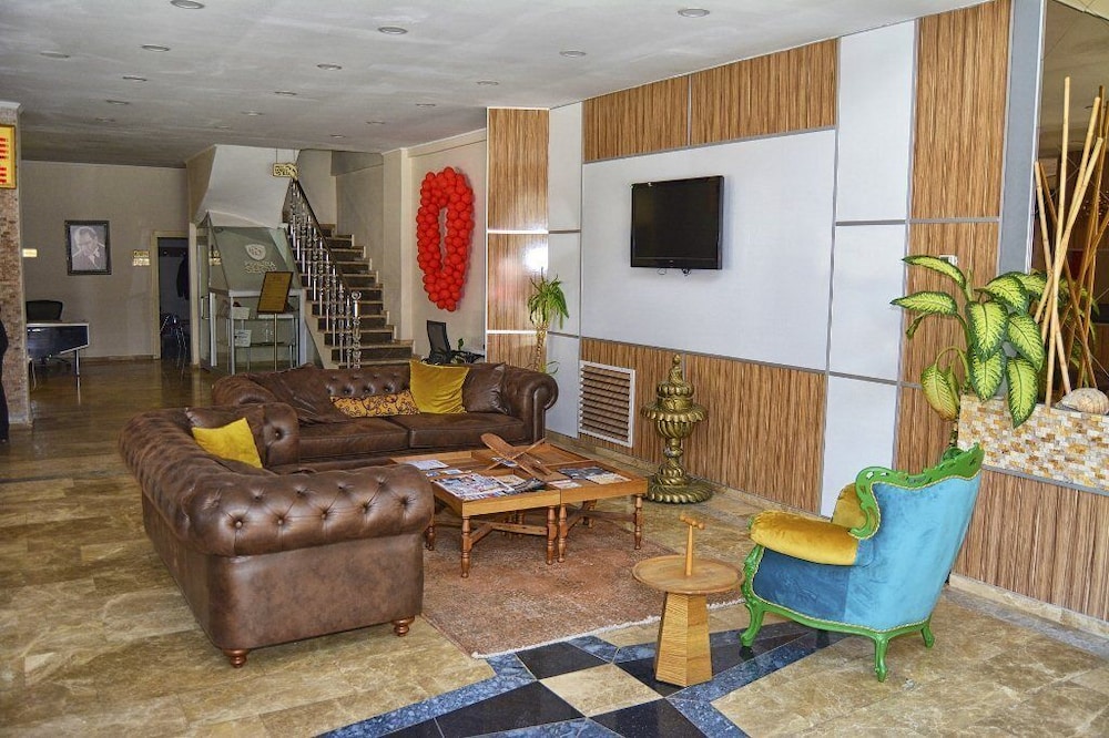 Perama Hotel 10/23