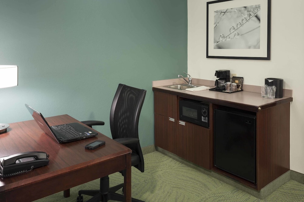 Springhill Suites By Marriott Overland Park 23/23
