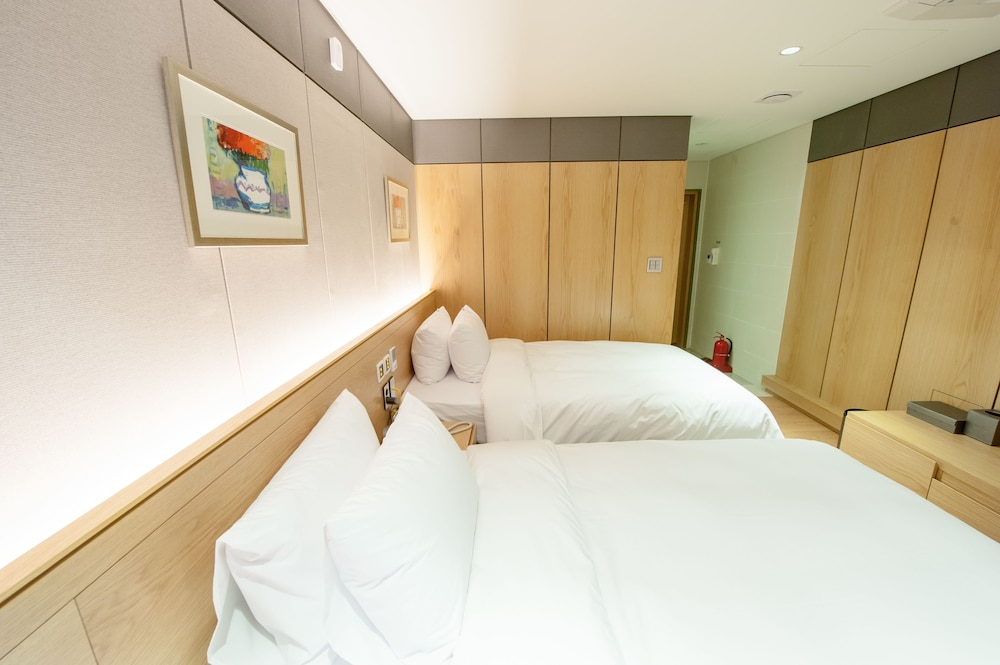 STANDARD, TWIN BEDS