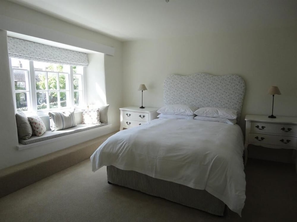The Heritage Bed & Breakfast 9/26