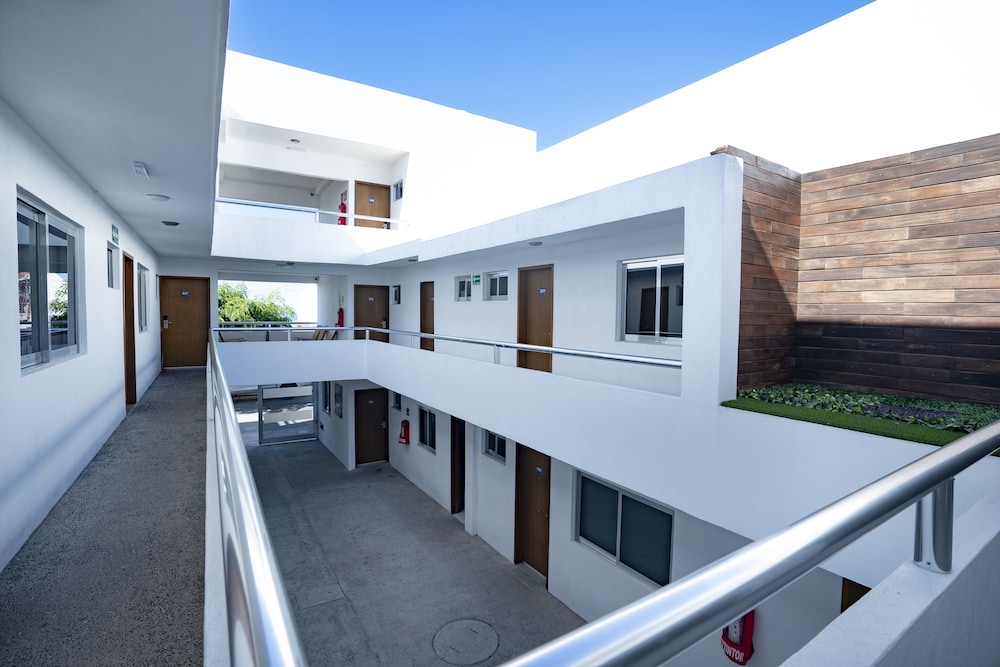 Hotel Star Manzanillo 9/65