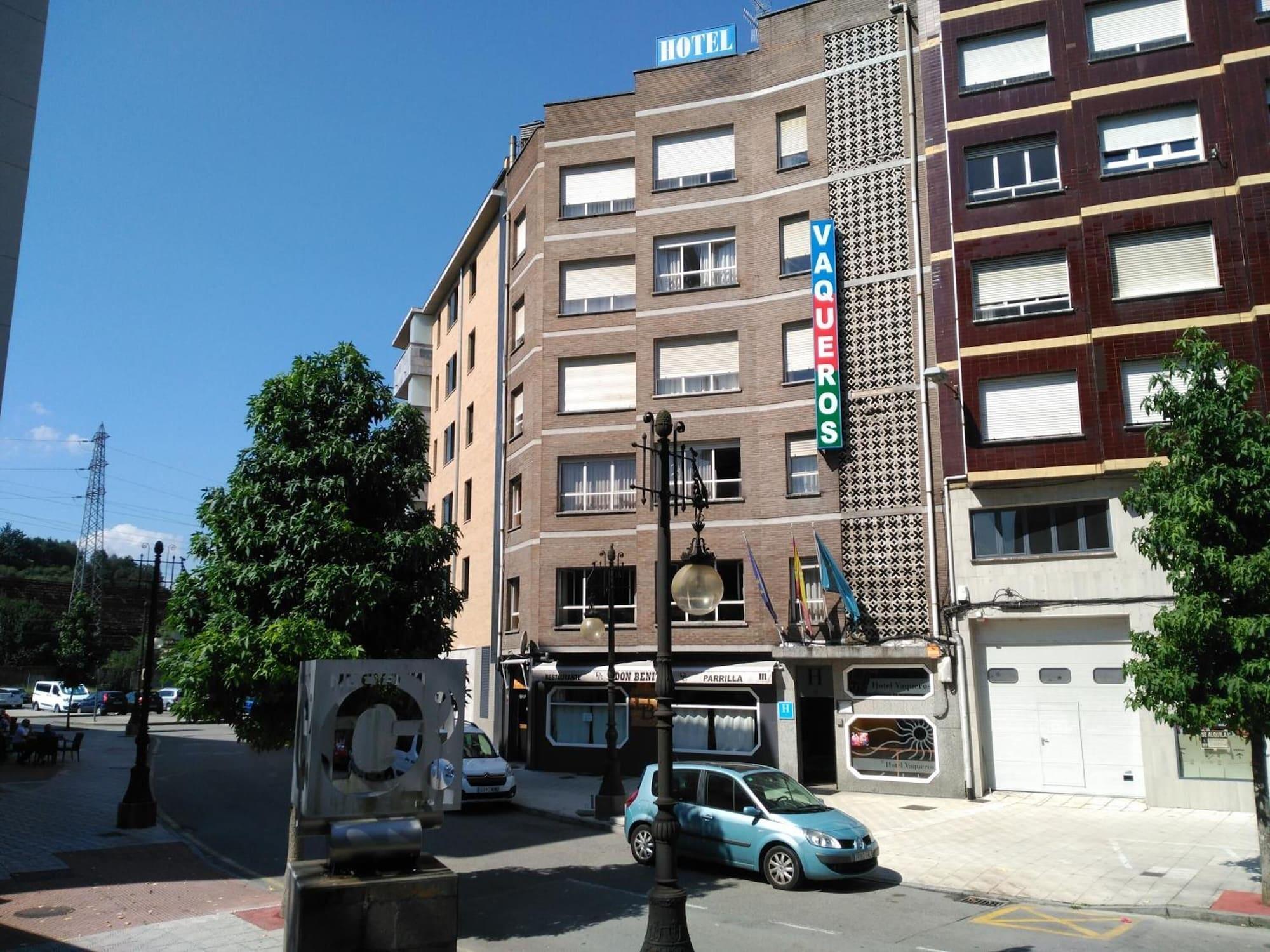 Hotel Vaqueros 36/39