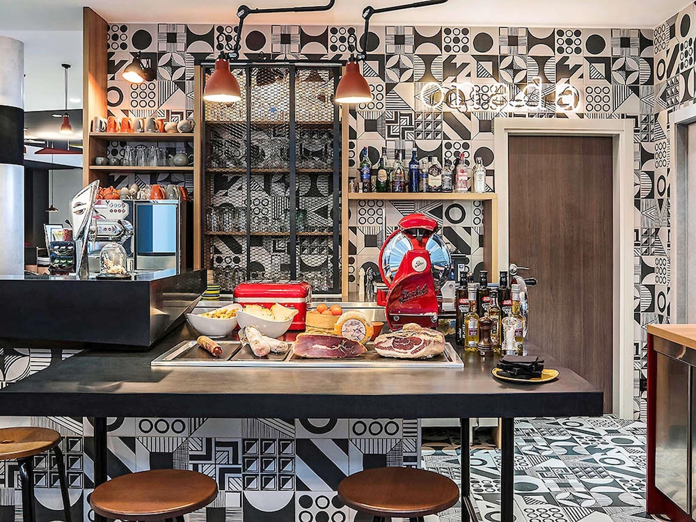 ibis Styles Barcelona City Bogatell 38/62