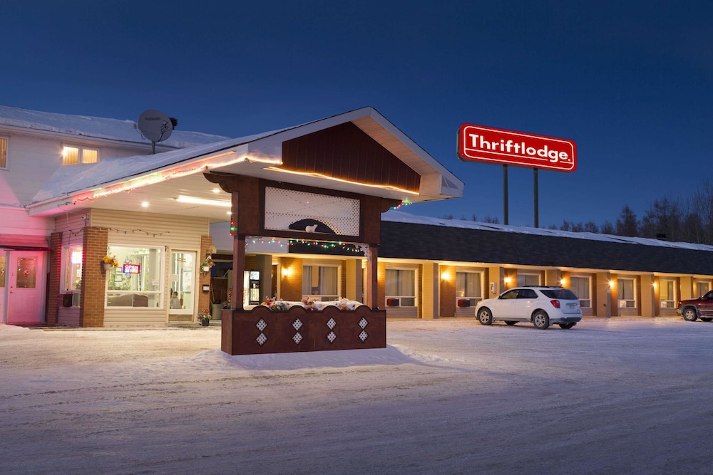 Thriftlodge Cochrane South 1/40
