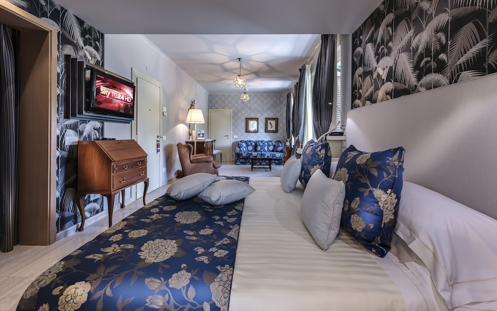 Augustus Hotel and Resort 26/49