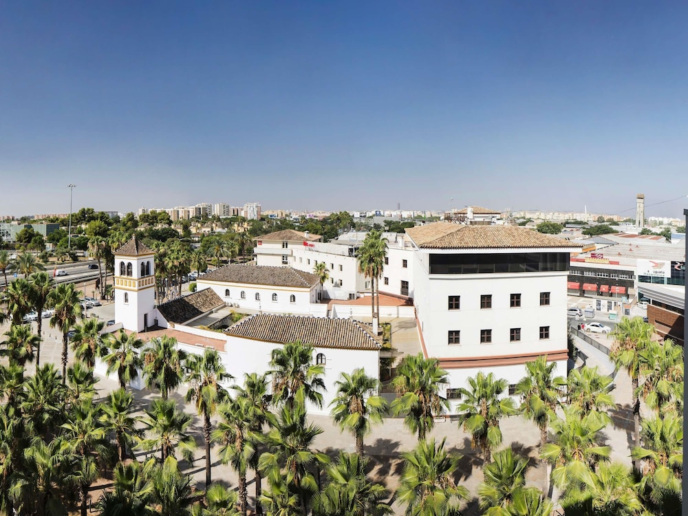Ibis Budget Sevilla Aeropuerto 2/35