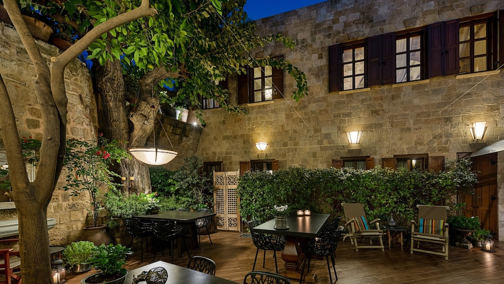 Kakkini Porta Rossa Exclusive Suites 3/50