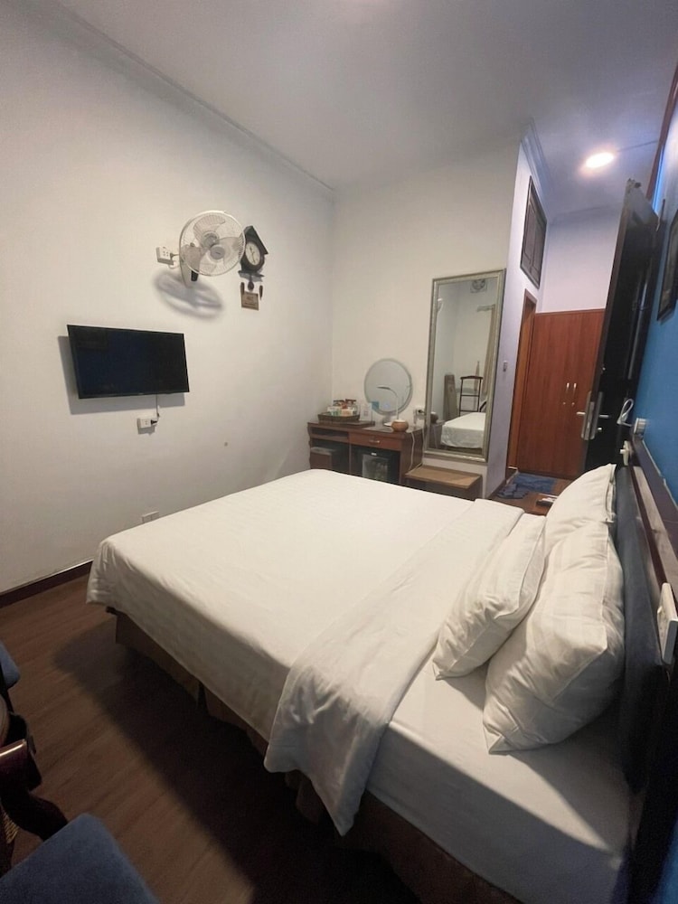 A25 Hotel 80 Mai Hac De 25/36