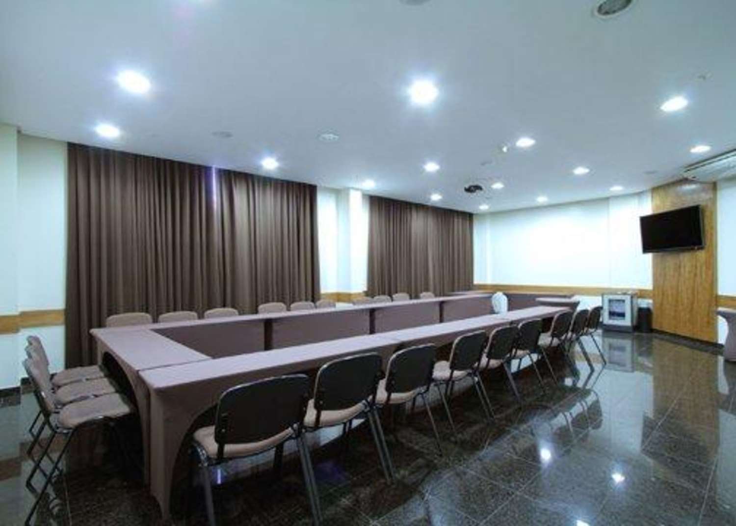 Comfort Hotel Goiania 3/4