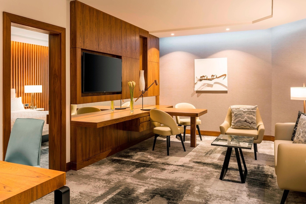 Le Meridien Dubai Hotel and Conference Centre 38/77