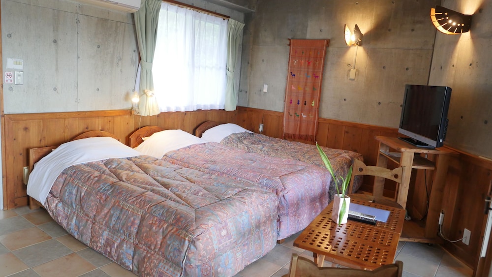 Buzz Resort (ex. Designers Resort Nakadoma Inn) 13/67