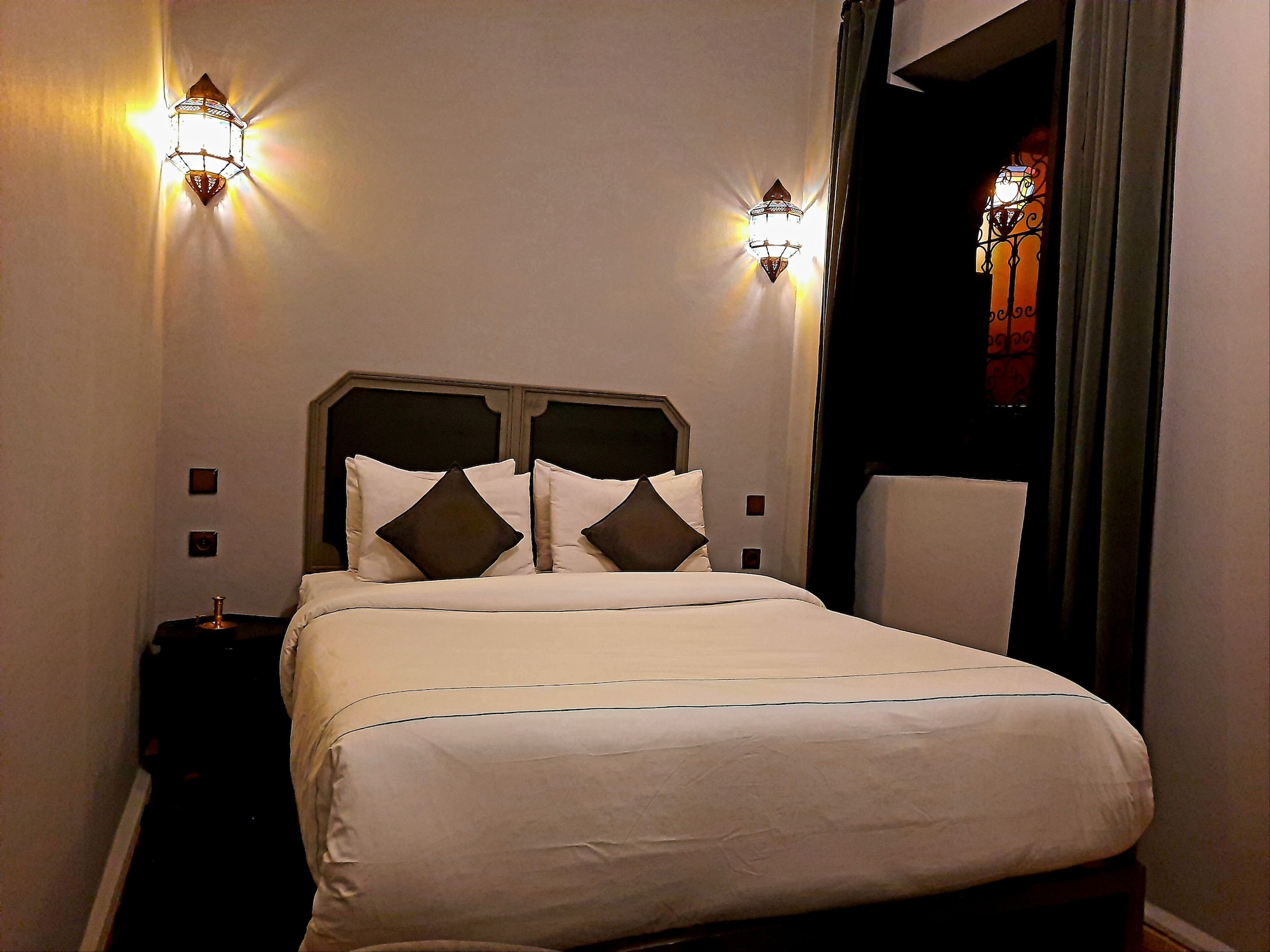 Cedre, Traditional, King Bed, Balcony، Riad Irhalne 2/2