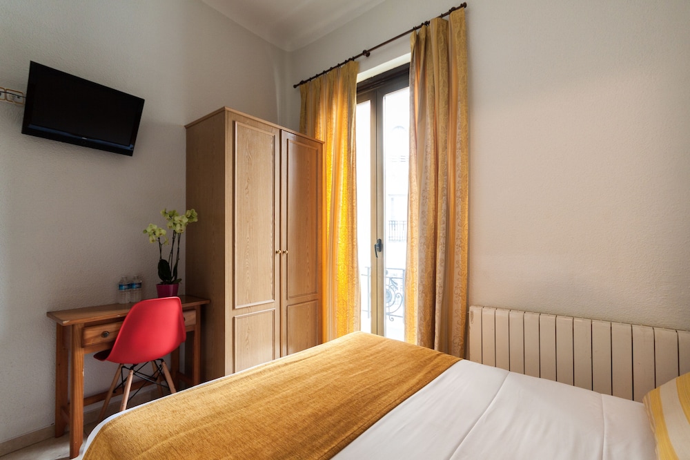 Hostal Josefina 28/73