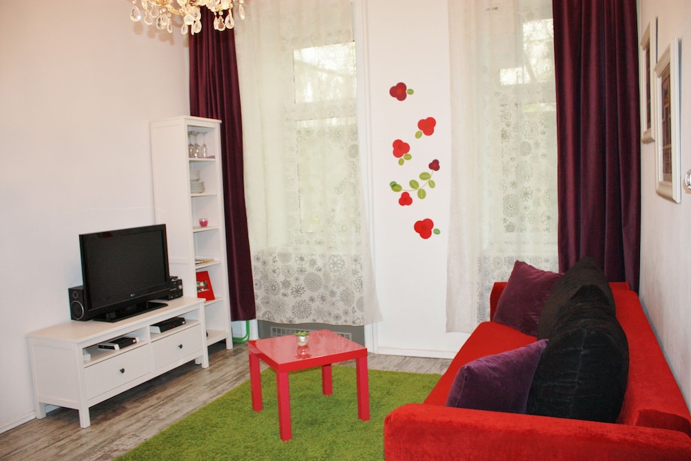 GoVienna Belvedere Apartment 10/19