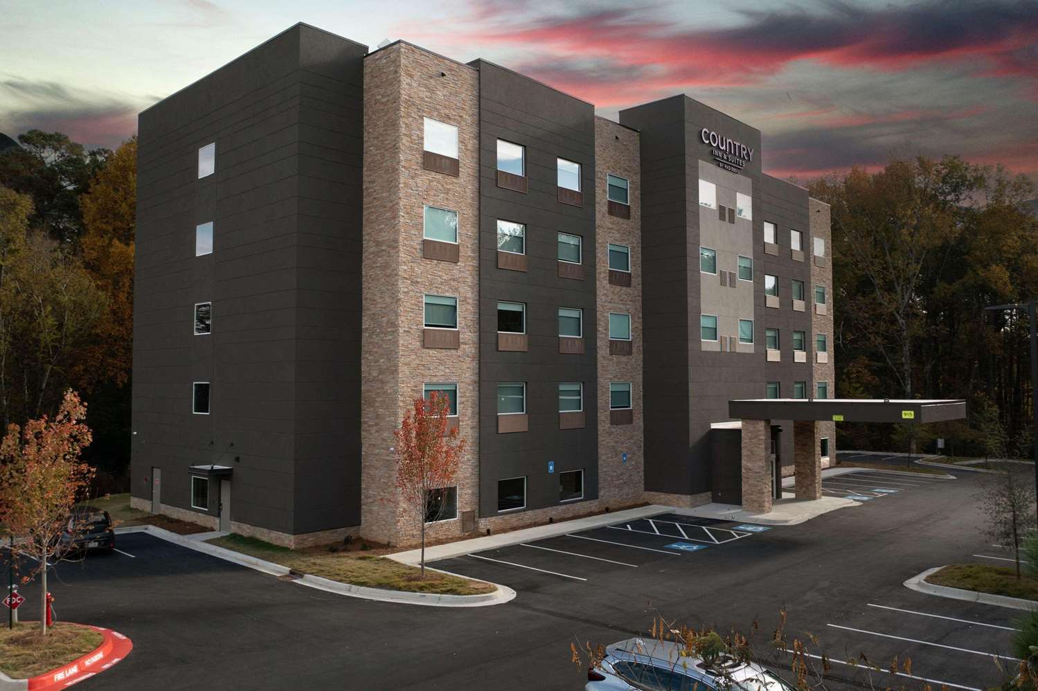 Country Inn & Suites by Radisson, Cumming near Northside Hospital Forsyth 3/41