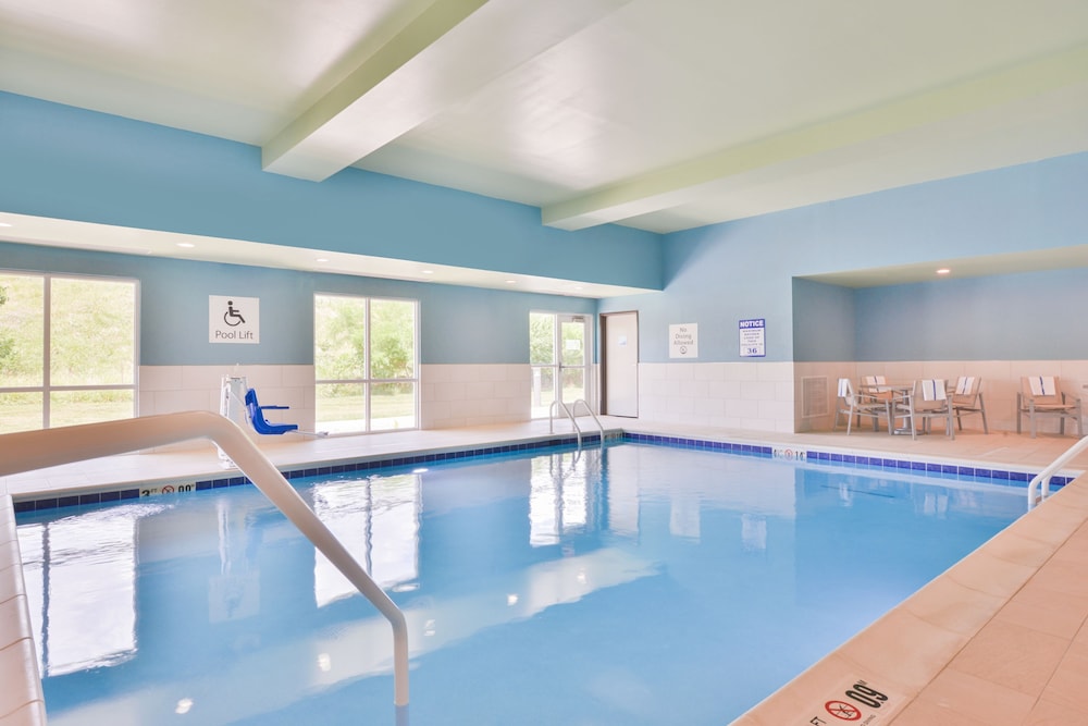 Holiday Inn Express And Suites Salem 29/45