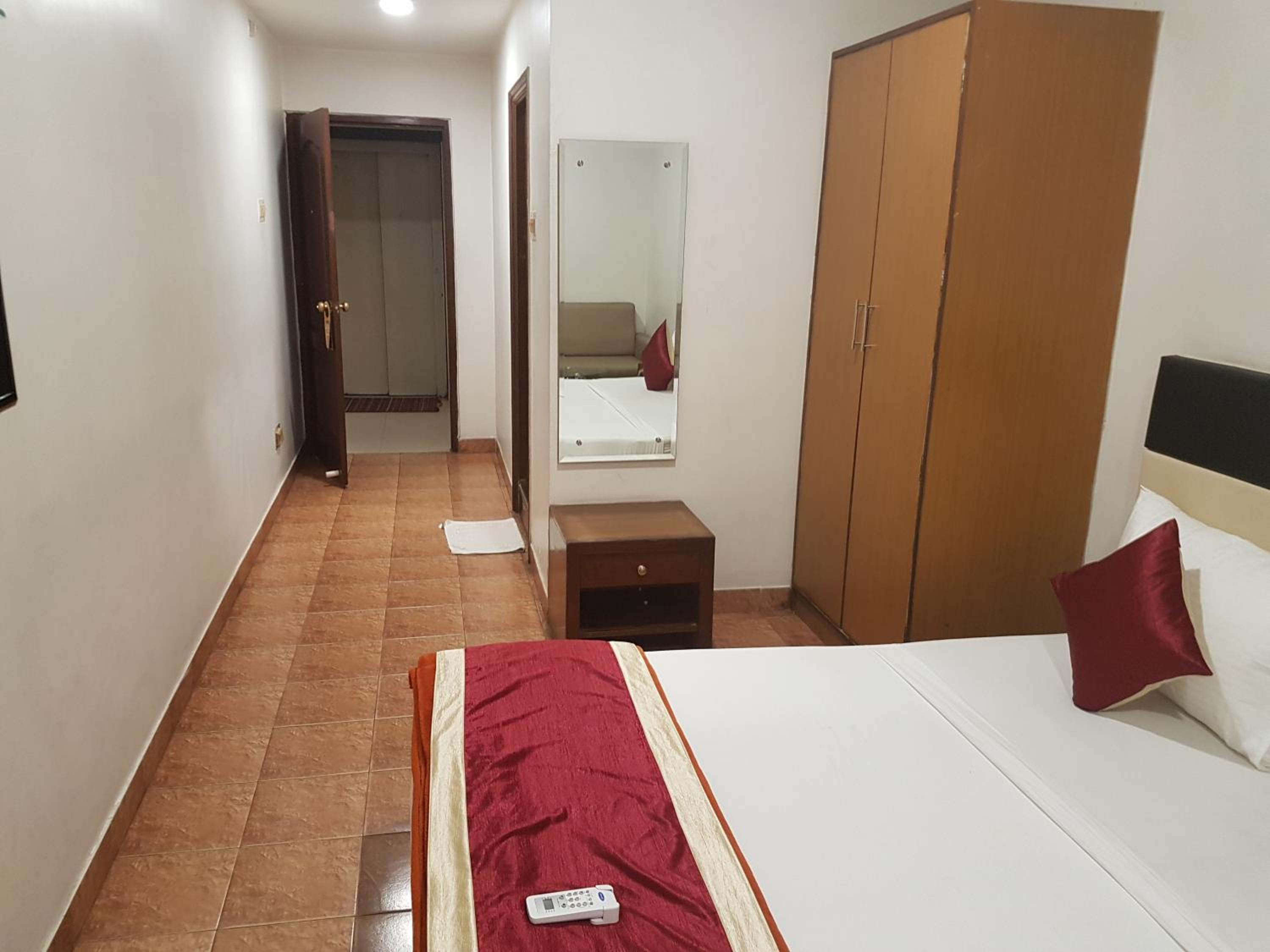 Oyo 1114 Hotel Sitara Paradise 12/26