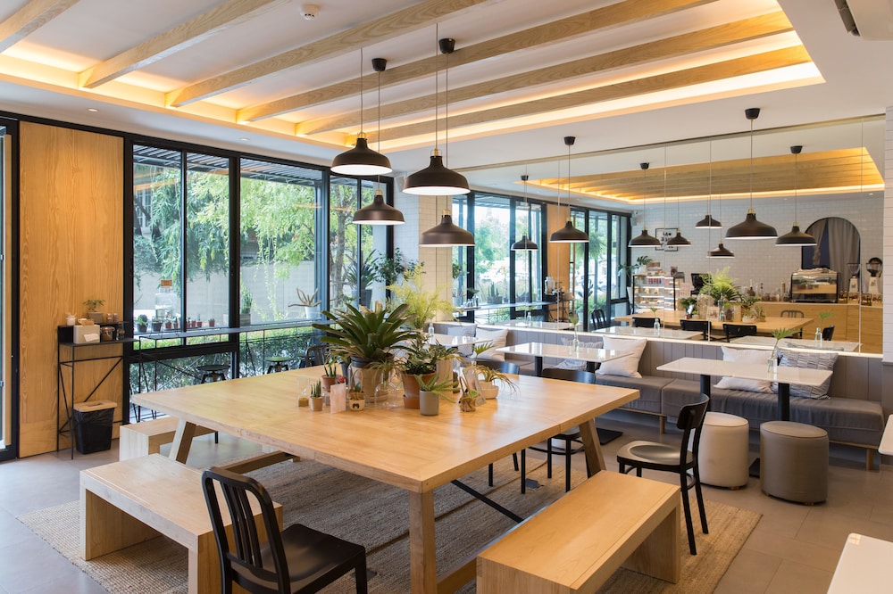 The Journey Hotel 55/65