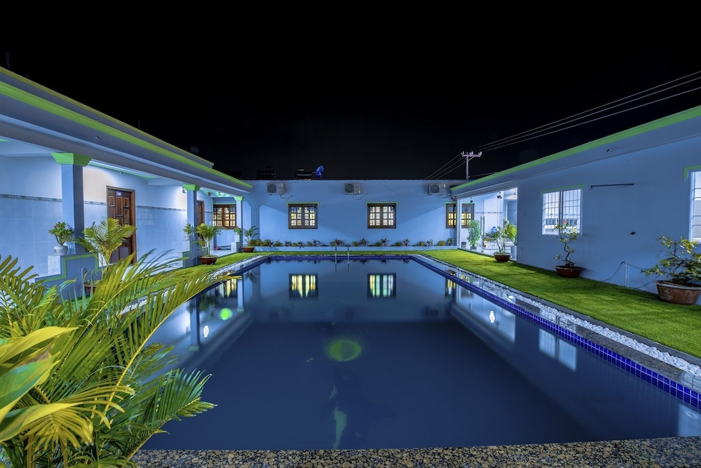 Hotel Nguyen Toan 27/29