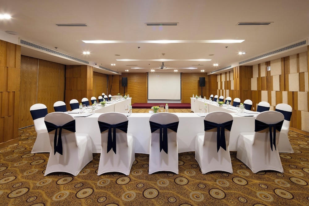 Harmony Saigon Hotel And Spa 36/45