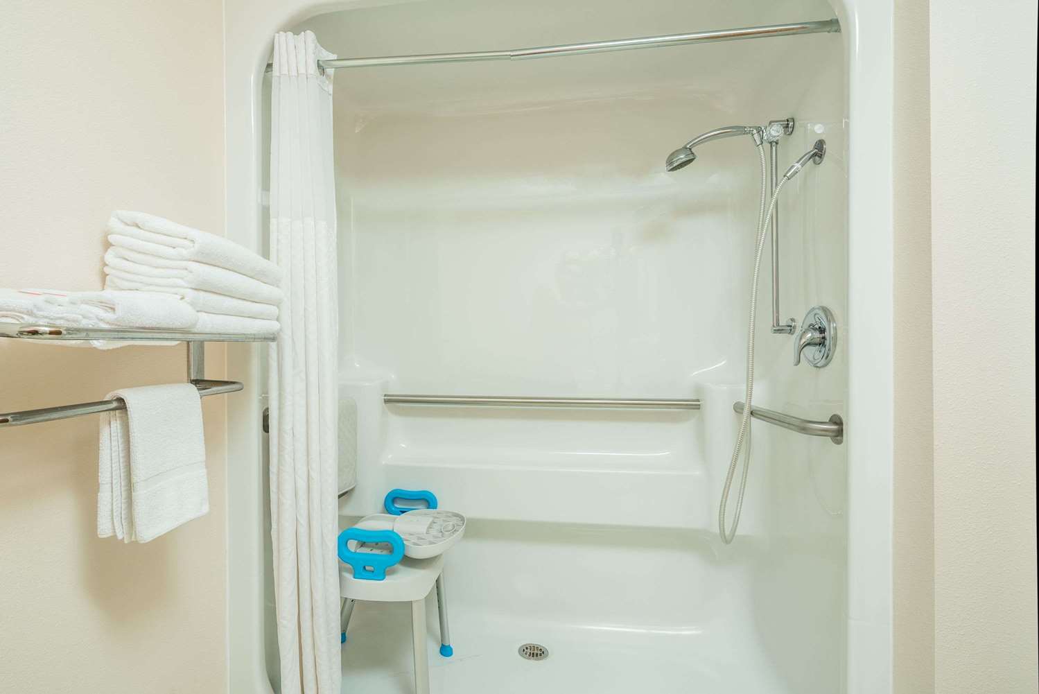 Homestead Inn and Suites 12/12
