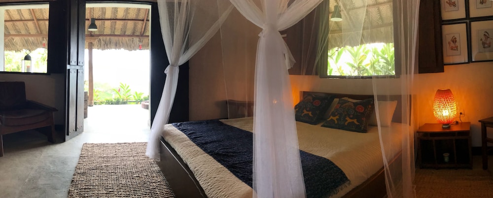 DELUXE, SUITE