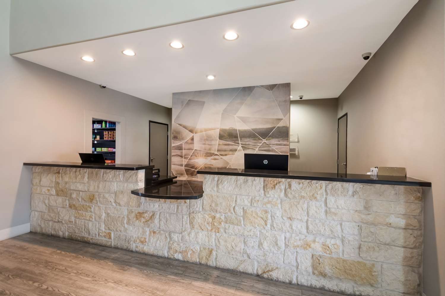Best Western Plus Killeen/Fort Hood Hotel & Suites 3/27