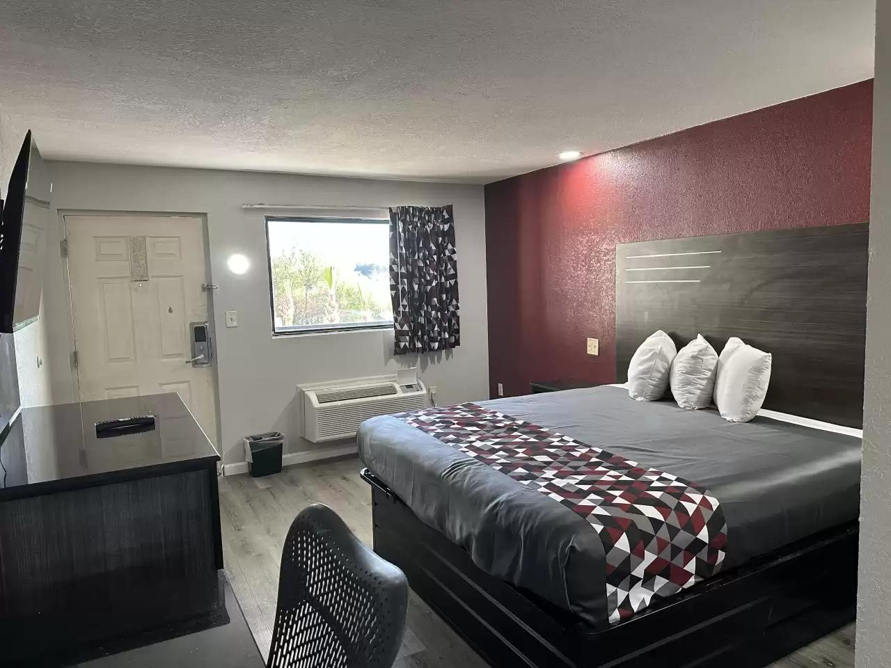 Room, King Bed