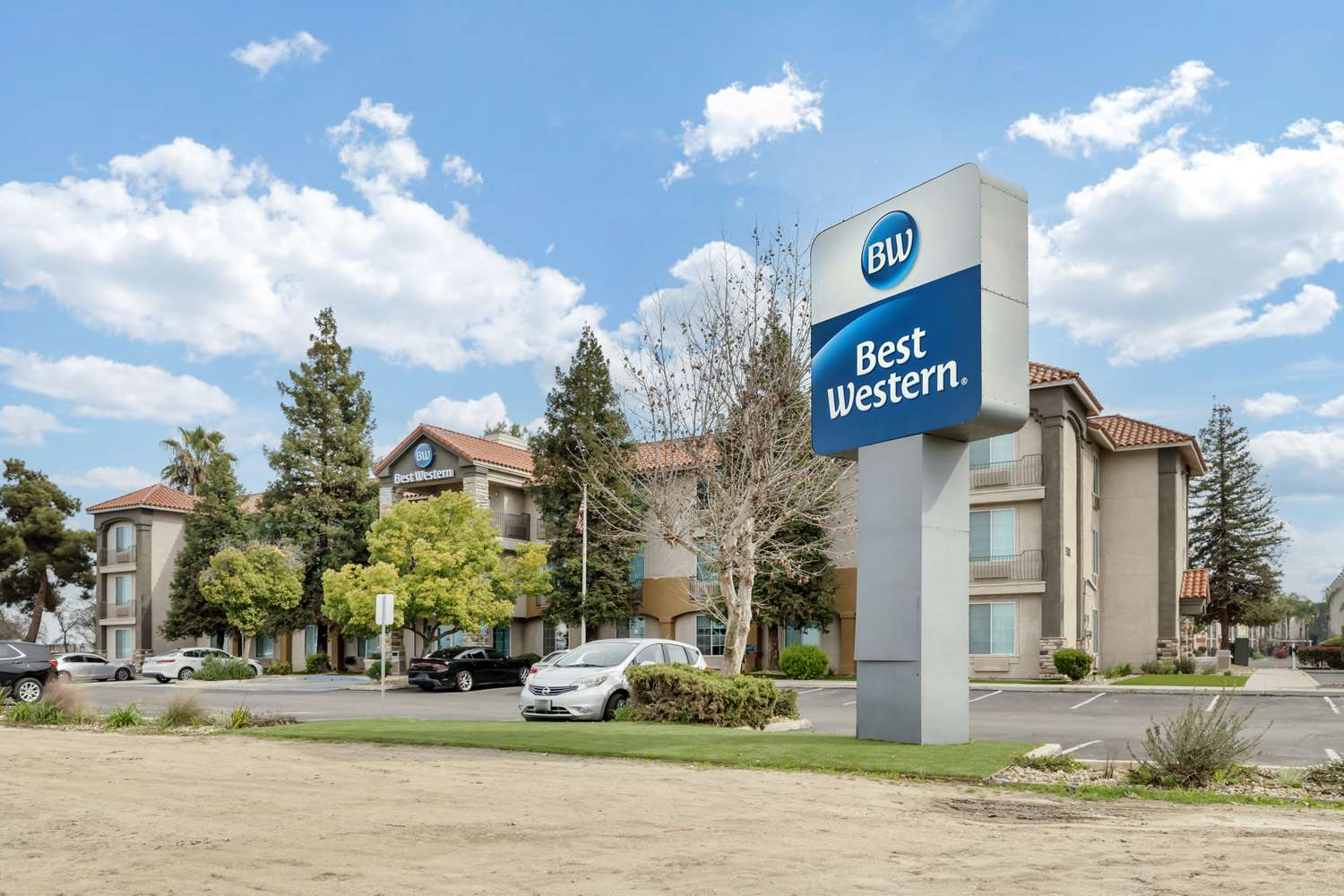 Best Western Visalia Hotel 49/55
