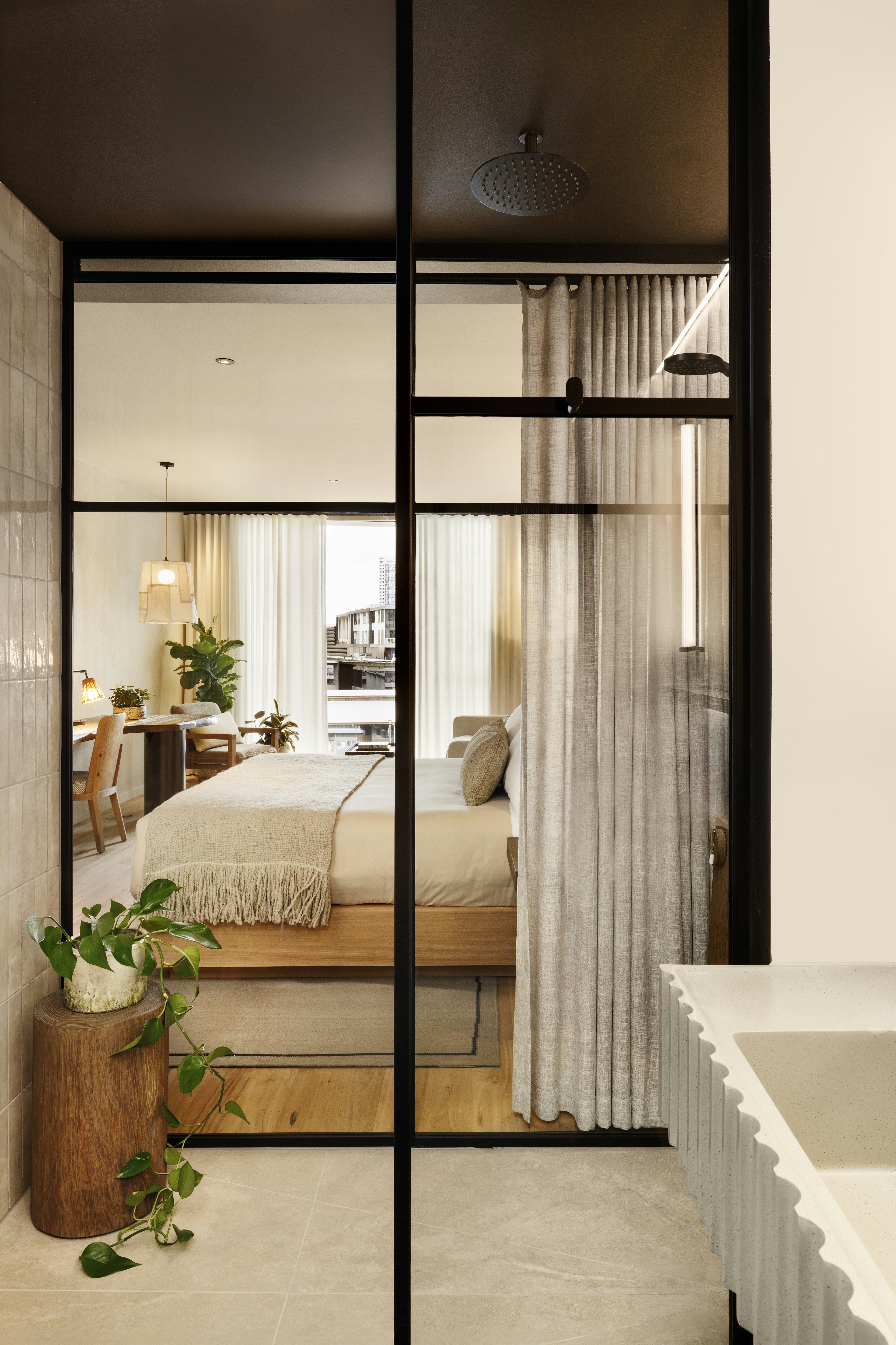 1 Hotel Melbourne 12/50