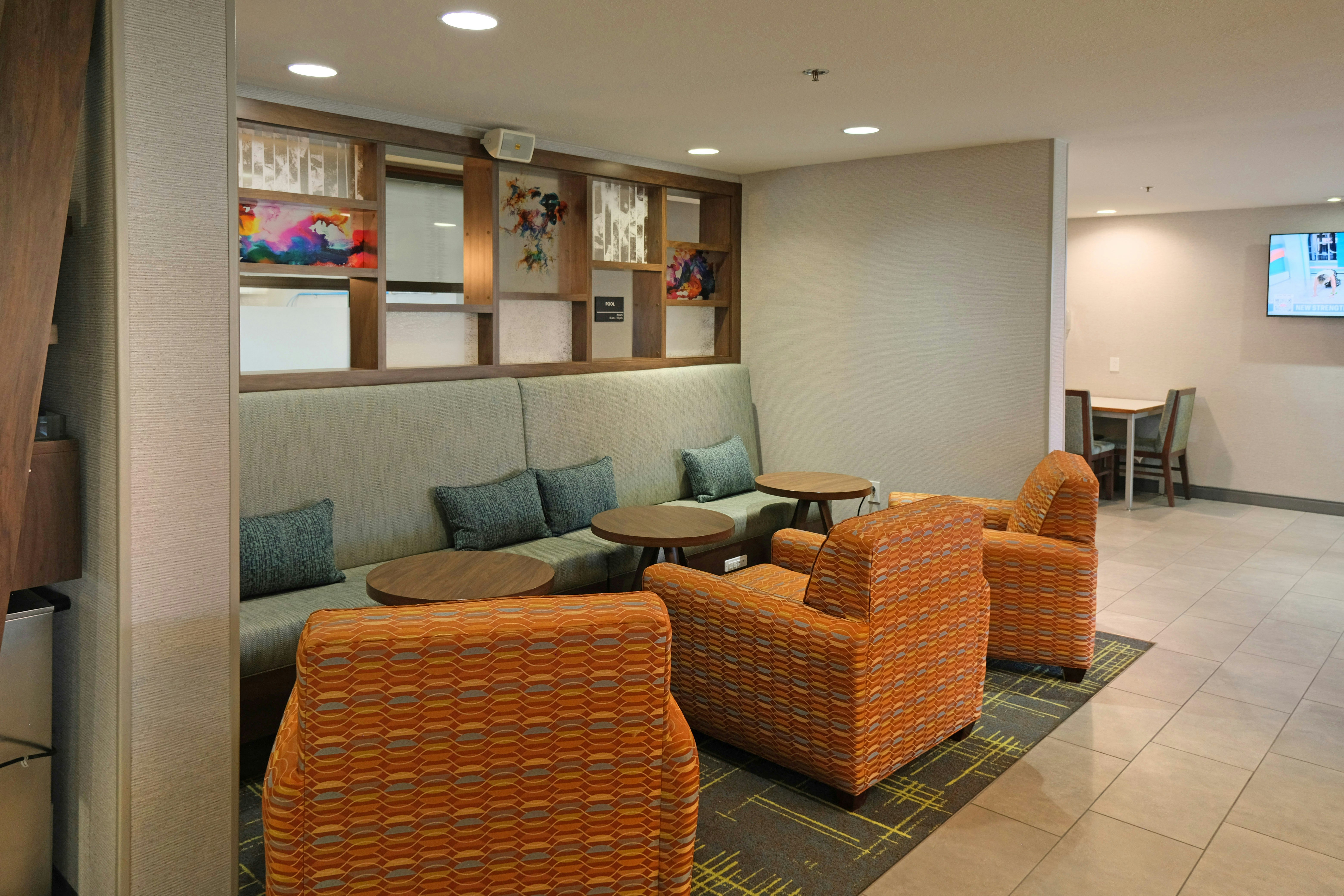 Hampton Inn Lima 52/73