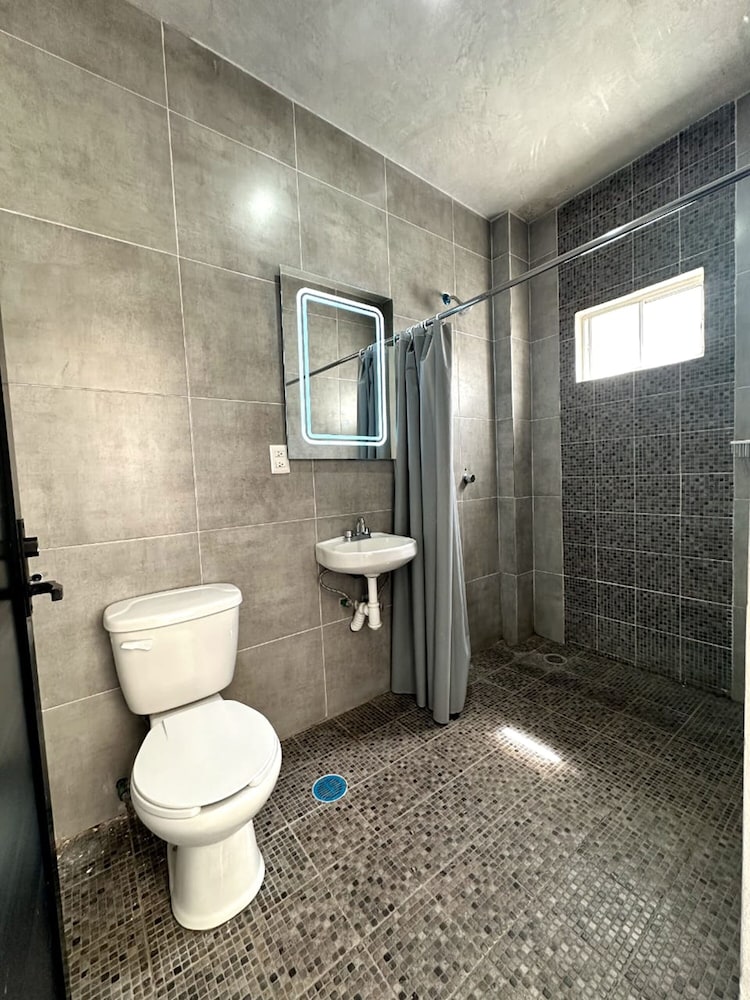 OYO Casa Vieja 46/49